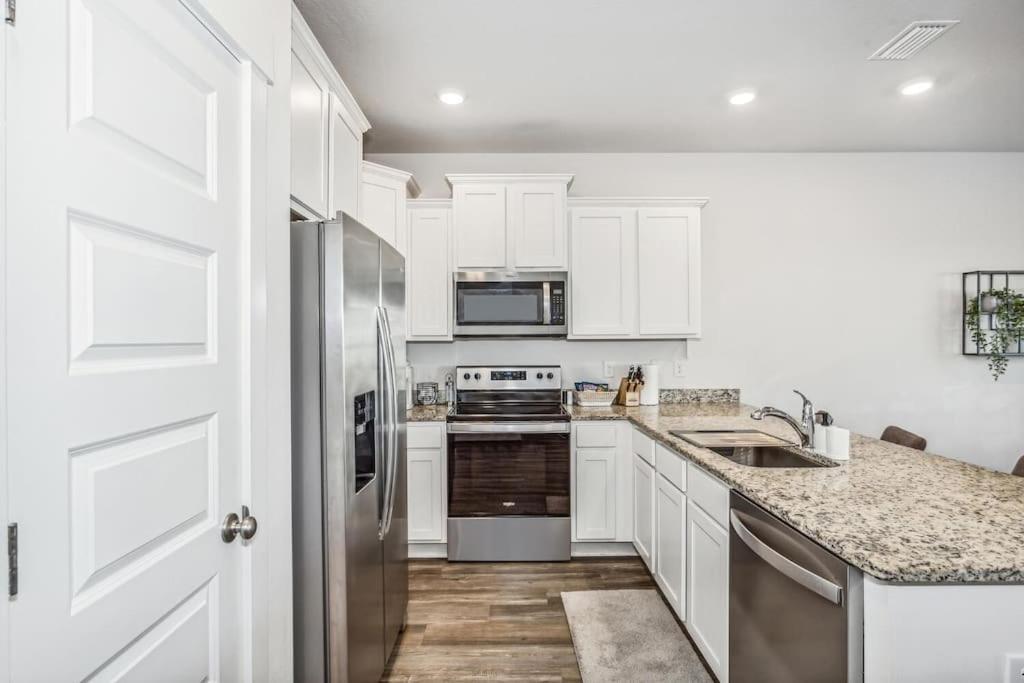 Luxury Townhome Near Downtown And Pensacola Beach Ngoại thất bức ảnh
